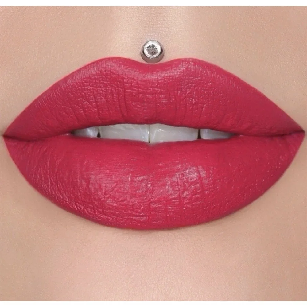 JEFFREE STAR Velvet Trap  Lipstick Shade in Cherry Wet
